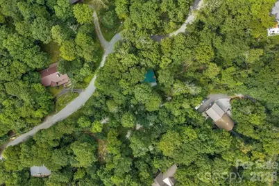 211 Foxgrape Hollow #77, Beech Mountain, NC 28605 - Photo 24