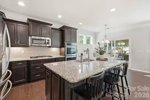 607 Winter Walk Ln, Lake Wylie, SC 29710 - Photo 8