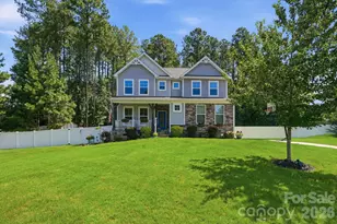607 Winter Walk Ln, Lake Wylie, SC 29710 - Photo 1