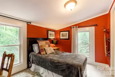 520 Esseola Street, Saluda, NC 28773 - Photo 16