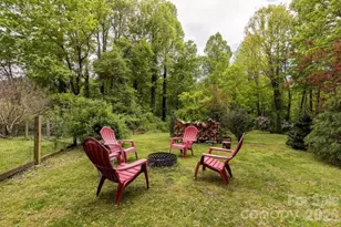 520 Esseola St, Saluda, NC 28773 - Photo 22