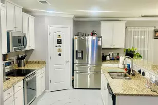 3903 Rosfield Dr, Charlotte, NC 28214 - Photo 2
