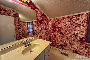 3914 Woodlawn St, Sharon, SC 29742 - Photo 20