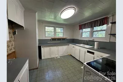 3914 Woodlawn Street, Sharon, SC 29742 - Photo 12