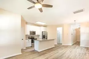 9036 Bradstreet Commons Way, Charlotte, NC 28215 - Photo 8