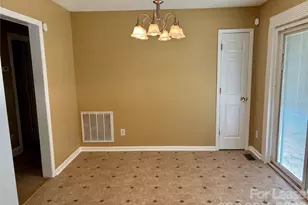 316 Springhill Ln, Maiden, NC 28650 - Photo 6