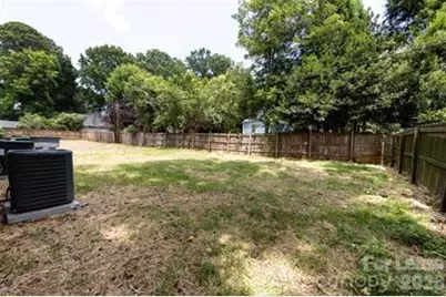 1704 Club Road #B, Charlotte, NC 28205 - Photo 10
