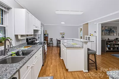 8137 Rowe Street, Catawba, NC 28609 - Photo 6