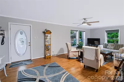 8137 Rowe Street, Catawba, NC 28609 - Photo 14
