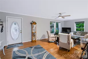 8137 Rowe St, Catawba, NC 28609 - Photo 14