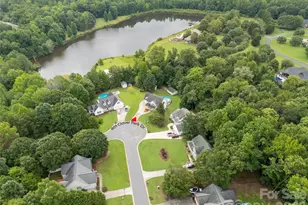 901 Clover Park Dr, Clover, SC 29710 - Photo 2