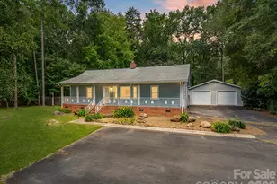 2608 Corinth Church Rd, Monroe, NC 28112 - Photo 2