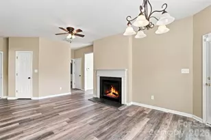 2506 Greenspire Ct, Charlotte, NC 28262 - Photo 16