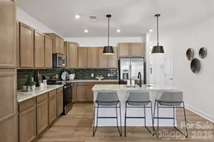 7607 Ethora Wy, Charlotte, NC 28216 - Photo 6