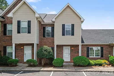 2240 15th Avenue NE #102, Hickory, NC 28601 - Photo 2