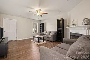 2240 15th Ave NE, Hickory, NC 28601 - Photo 6