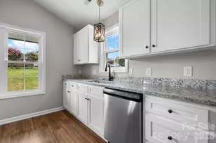 128 Buck Shoals Cir, Hudson, NC 28638 - Photo 8