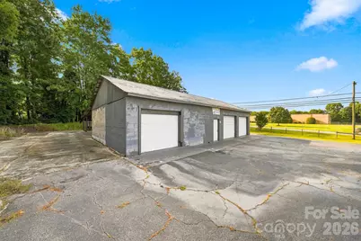 100 Refour Road NE, Valdese, NC 28690 - Photo 24