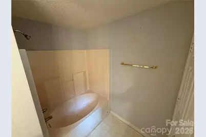 2615 Robyns Glen Drive, Charlotte, NC 28269 - Photo 14