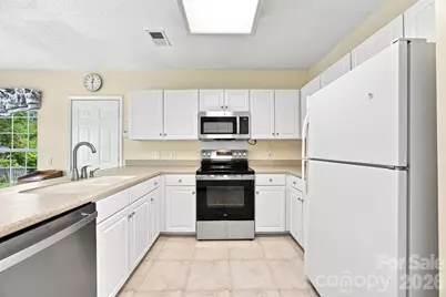 124 Aylesbury Lane, Indian Trail, NC 28079 - Photo 8