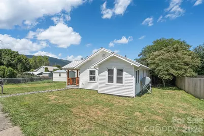 417 Riverbend Street, Waynesville, NC 28786 - Photo 4