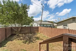 417 Riverbend St, Waynesville, NC 28786 - Photo 26