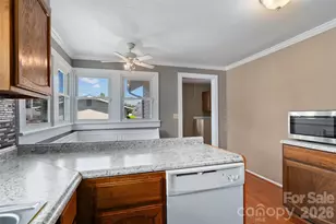 417 Riverbend St, Waynesville, NC 28786 - Photo 12