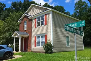 5304 Wisbech Ct, Charlotte, NC 28215 - Photo 2