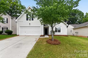 6923 Sunman Rd, Charlotte, NC 28216 - Photo 2