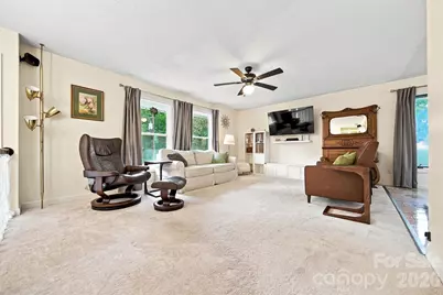 706 Springdale Road, Statesville, NC 28677 - Photo 6
