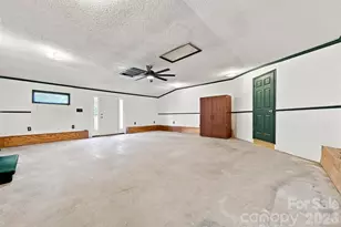 2947 S Nc 16 Hwy, Newton, NC 28658 - Photo 30