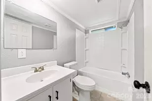 2947 S Nc 16 Hwy, Newton, NC 28658 - Photo 24