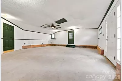 2947 S Nc 16 Highway, Newton, NC 28658 - Photo 32