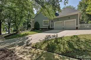 8902 Summer Club Rd, Charlotte, NC 28277 - Photo 46