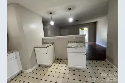 909 Carrington Drive, Charlotte, NC 28214 - Photo 2