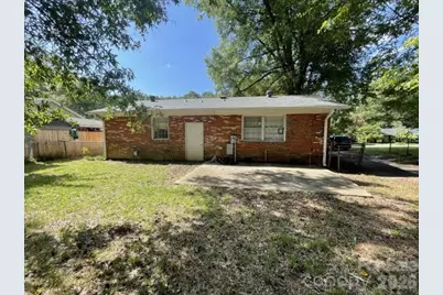 909 Carrington Drive, Charlotte, NC 28214 - Photo 14