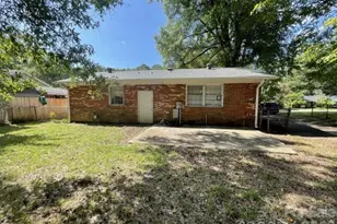 909 Carrington Dr, Charlotte, NC 28214 - Photo 14