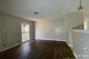 909 Carrington Dr, Charlotte, NC 28214 - Photo 4