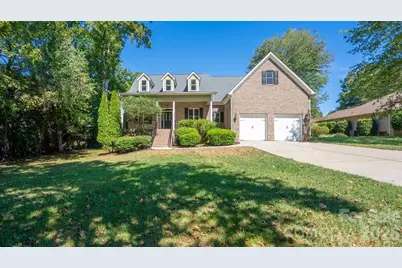 142 Fairway Drive, Mooresville, NC 28117 - Photo 2