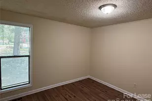 2220 Laburnum Ave, Charlotte, NC 28205 - Photo 10