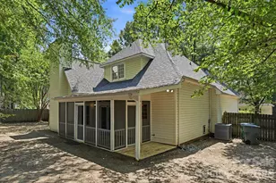 7119 Bevington Woods Ln, Charlotte, NC 28277 - Photo 34
