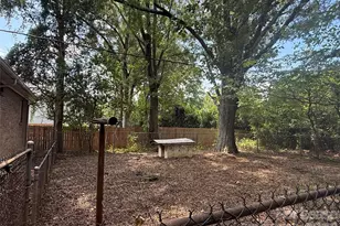 6009 Monteith Dr, Charlotte, NC 28213 - Photo 12