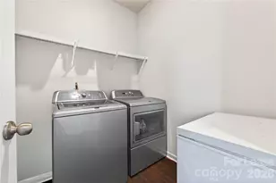 10008 Brawley Ln, Charlotte, NC 28215 - Photo 22