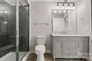 525 E 6th St, Charlotte, NC 28202 - Photo 20