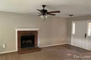 3511 Frostmoor Pl, Charlotte, NC 28269 - Photo 4