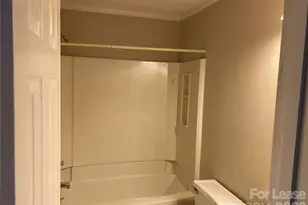 3511 Frostmoor Pl, Charlotte, NC 28269 - Photo 10