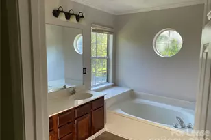 3511 Frostmoor Pl, Charlotte, NC 28269 - Photo 12