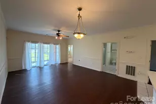 9113 Meadow Vista Rd, Charlotte, NC 28213 - Photo 8