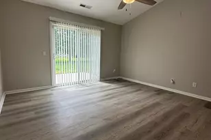 14108 Riding Hill Ave, Charlotte, NC 28213 - Photo 2