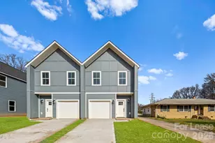 341 N Hoskins Rd, Charlotte, NC 28216 - Photo 1
